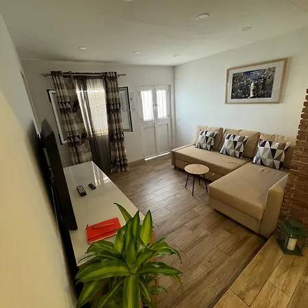 La Casa De Abajo Holiday home *